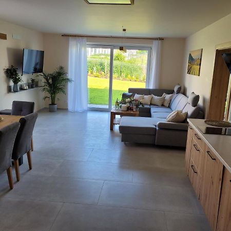 Zamek Na Dlani Mikulov Apartment Luaran gambar