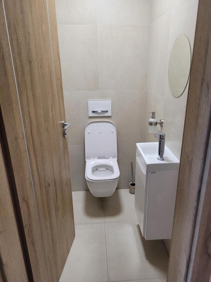 Zamek Na Dlani Mikulov Apartment Luaran gambar