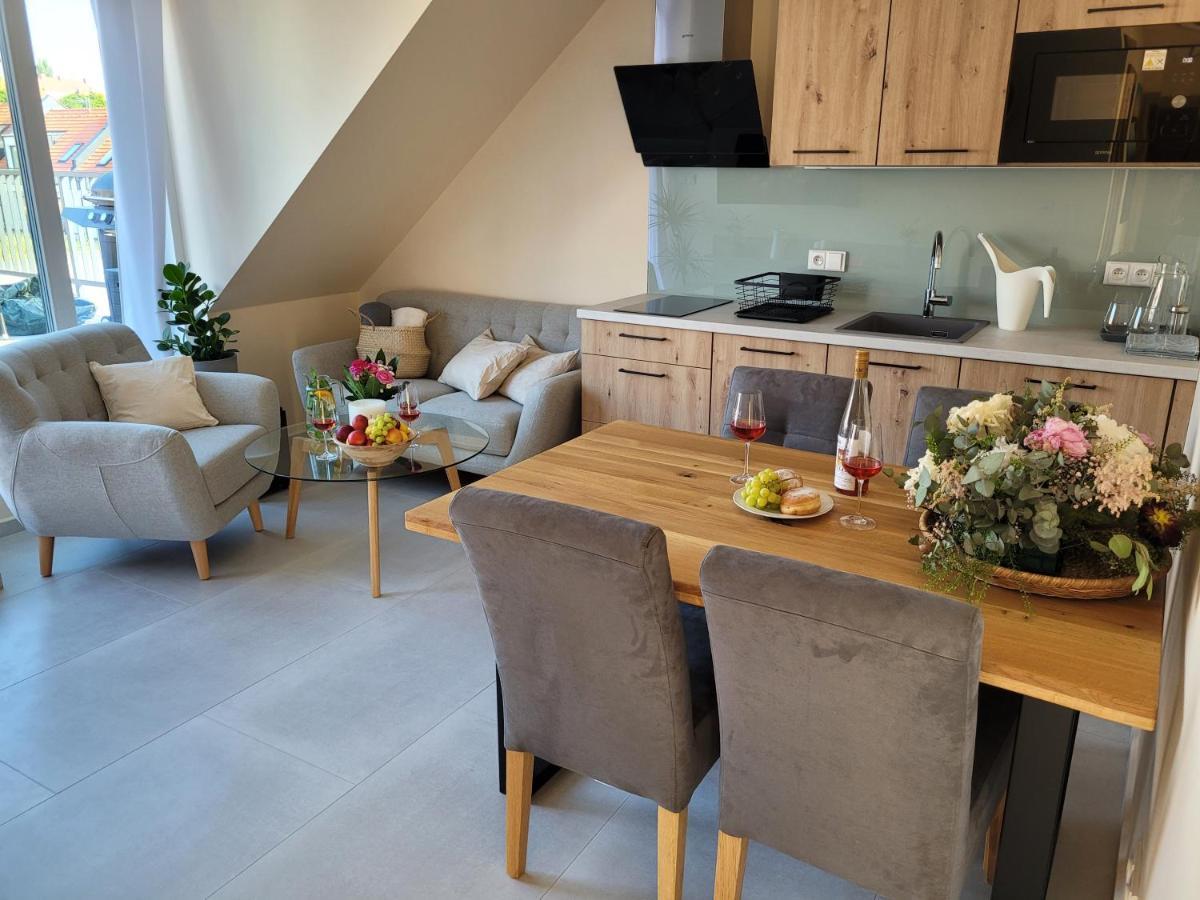 Zamek Na Dlani Mikulov Apartment Luaran gambar