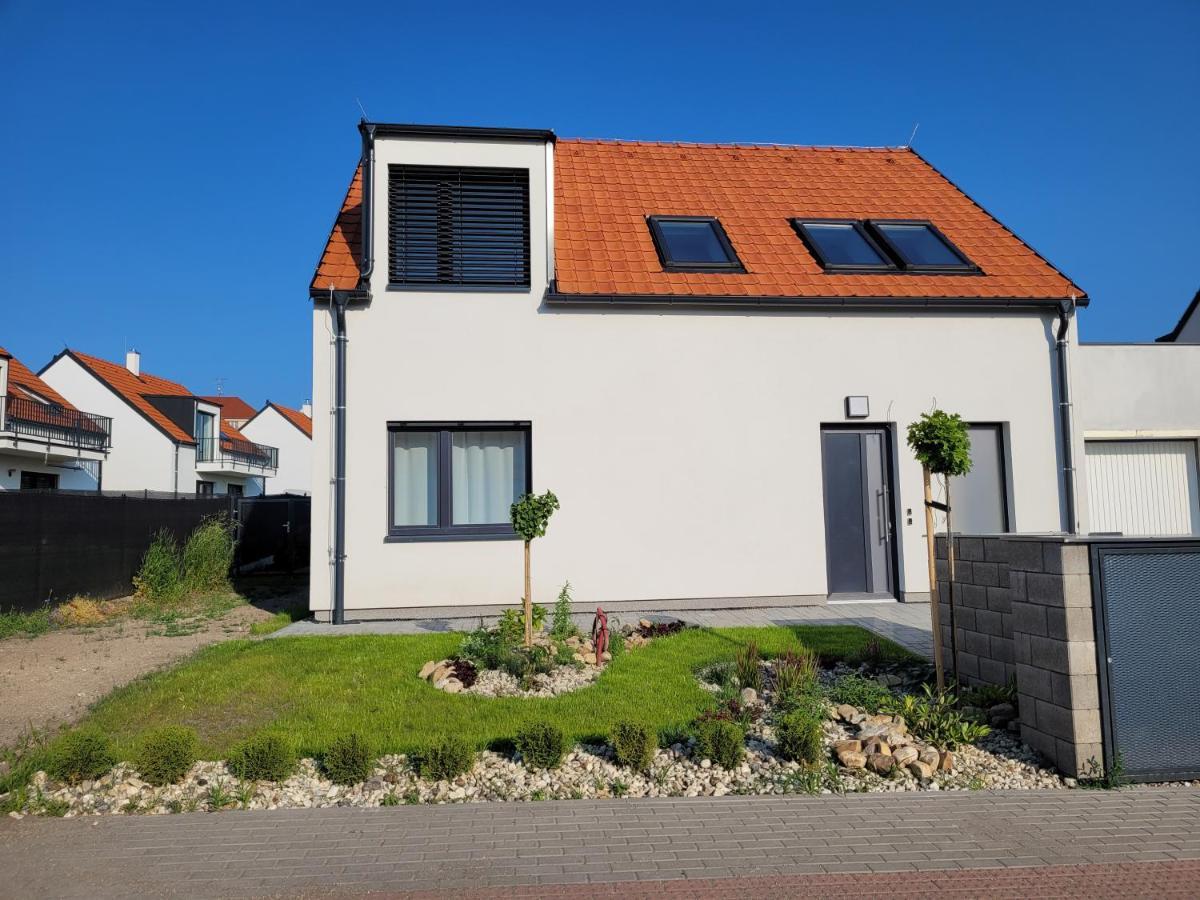 Zamek Na Dlani Mikulov Apartment Luaran gambar